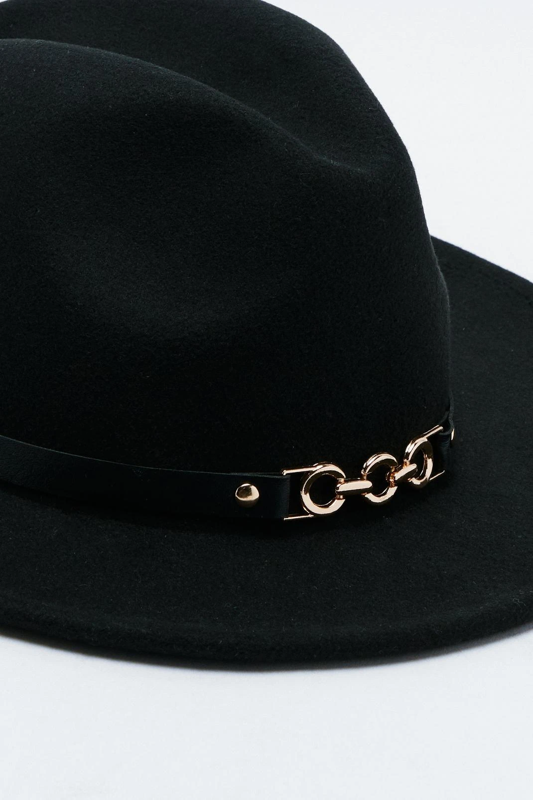 Chain Trim Fedora Hat - Image 3