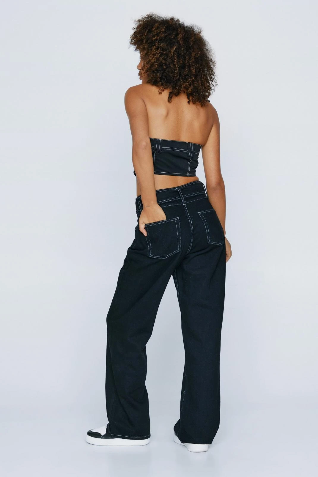Contrast Stitch Belted Wide Leg Jeans - Image 3