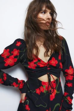 Floral Ruched Skater Dress 6 Floral Ruched Skater Dress -Nasty Gal Sales Store womens black floral ruched skater dress 1