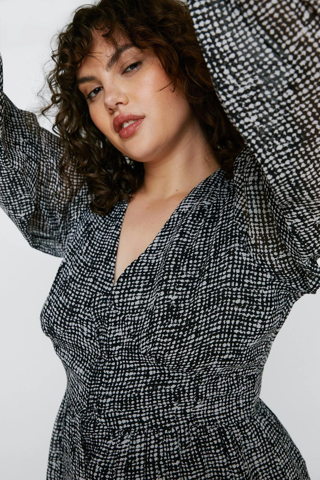 Plus Size Abstract Balloon Sleeve Mini Dres