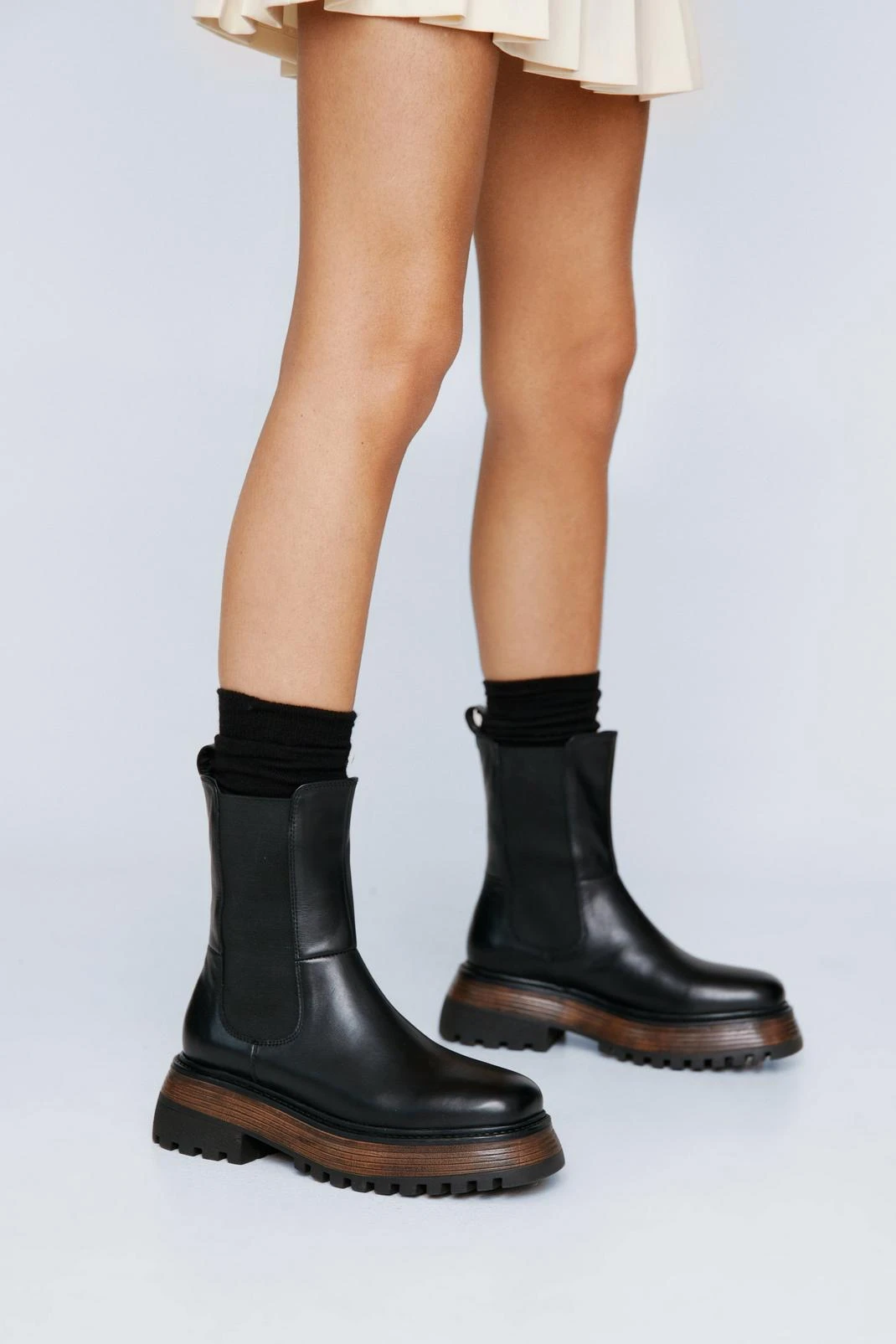 Premium Leather Chunky Chelsea Boot 6 Premium Leather Chunky Chelsea Boot - Image 4