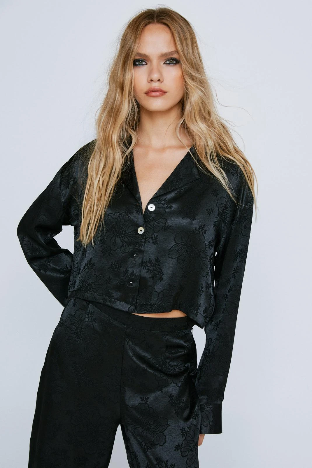 Satin Jacquard Relaxed Cropped Shirt - Image 7