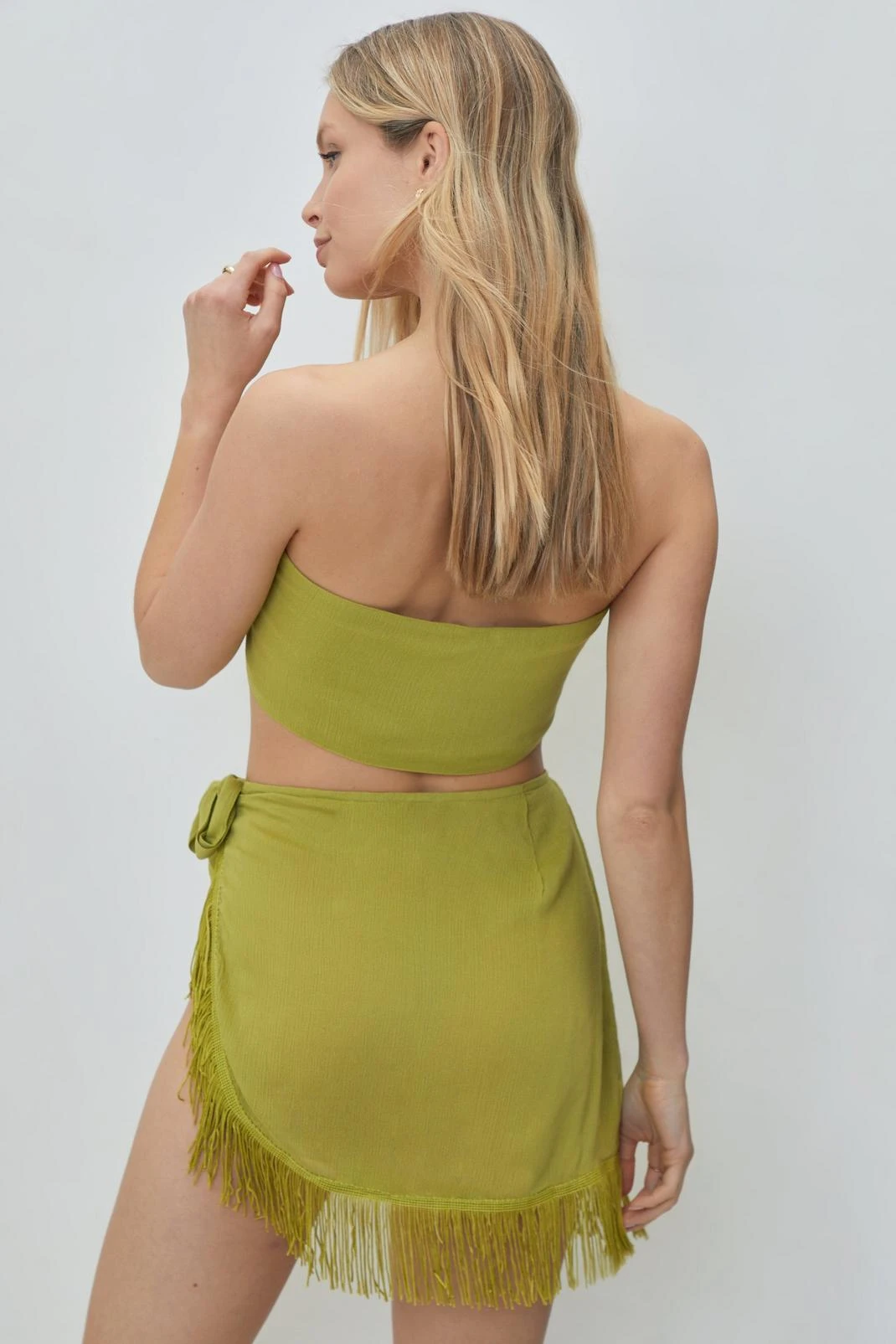 Crinkle Viscose Tassel Tie Bandeau And Sarong - Image 3