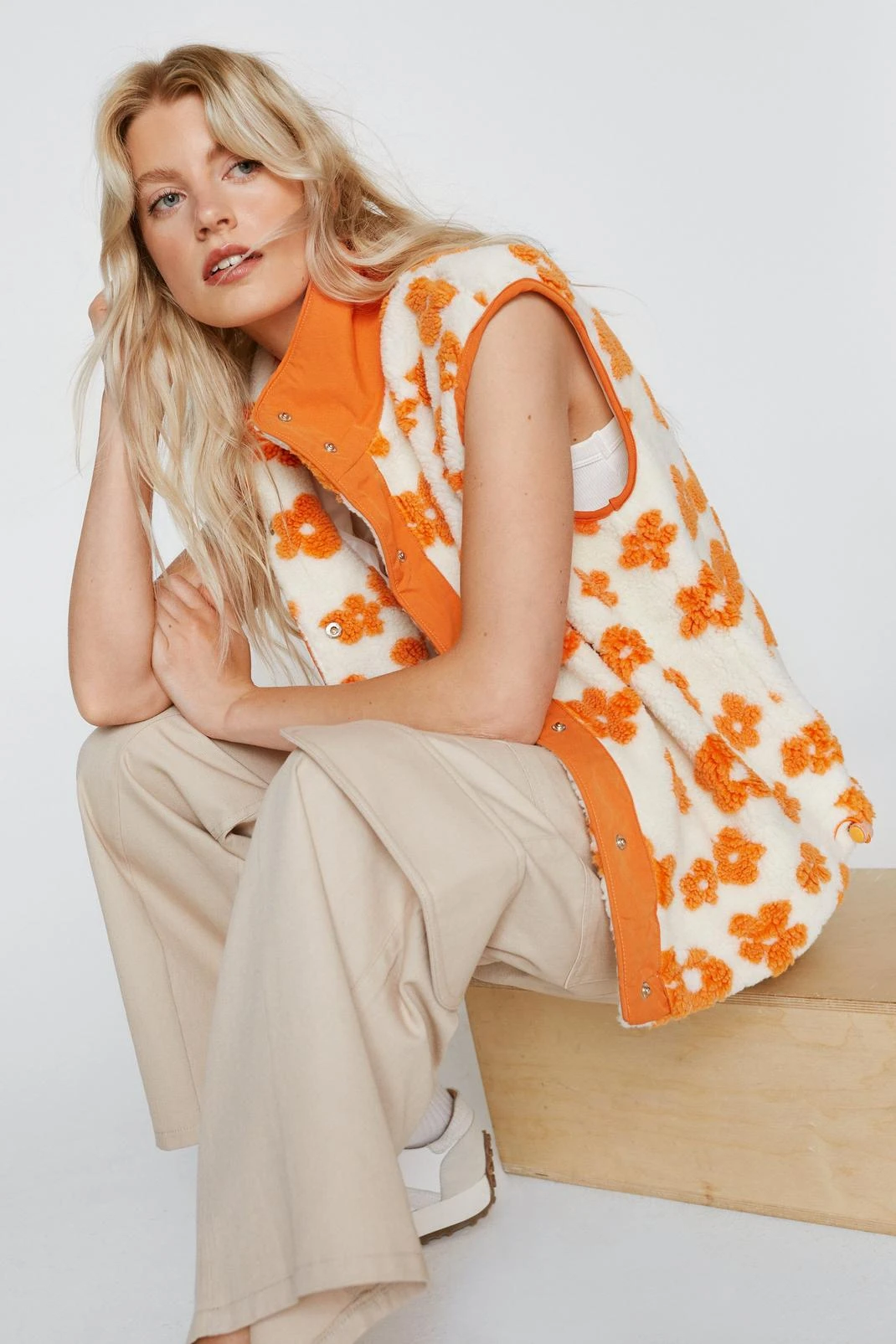 Floral Printed Fleece Vest - Image 4