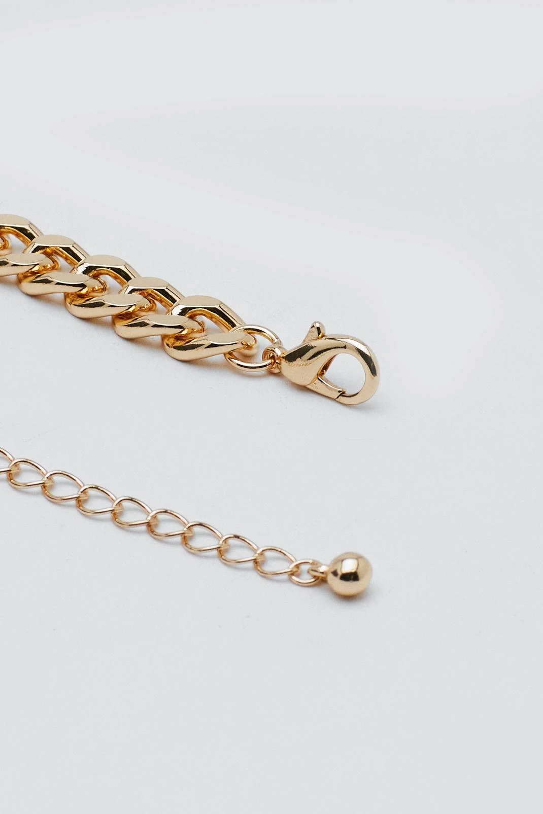 Embellished Loop Chain Belt 5 Embellished Loop Chain Belt - Image 3