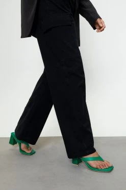 Faux Leather Toe Thong Heels 15 Faux Leather Toe Thong Heels -Nasty Gal Sales Store womens green faux leather toe thong heels 3