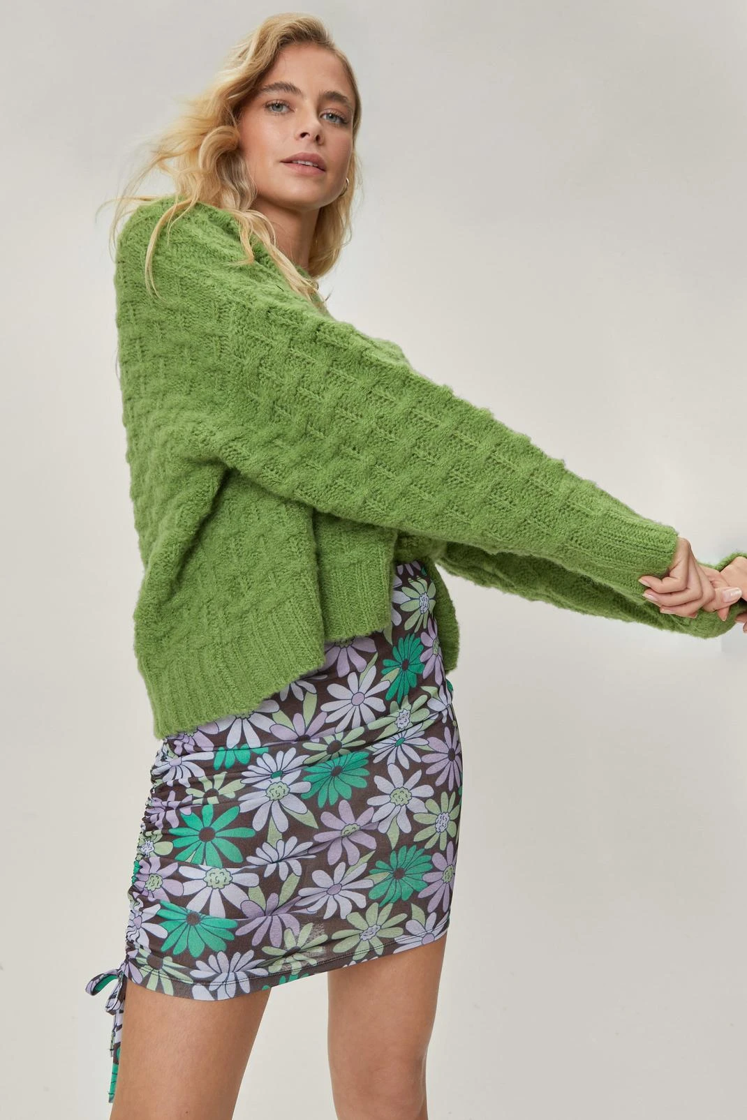 Floral Ruched Side Mesh Mini Skirt - Image 2