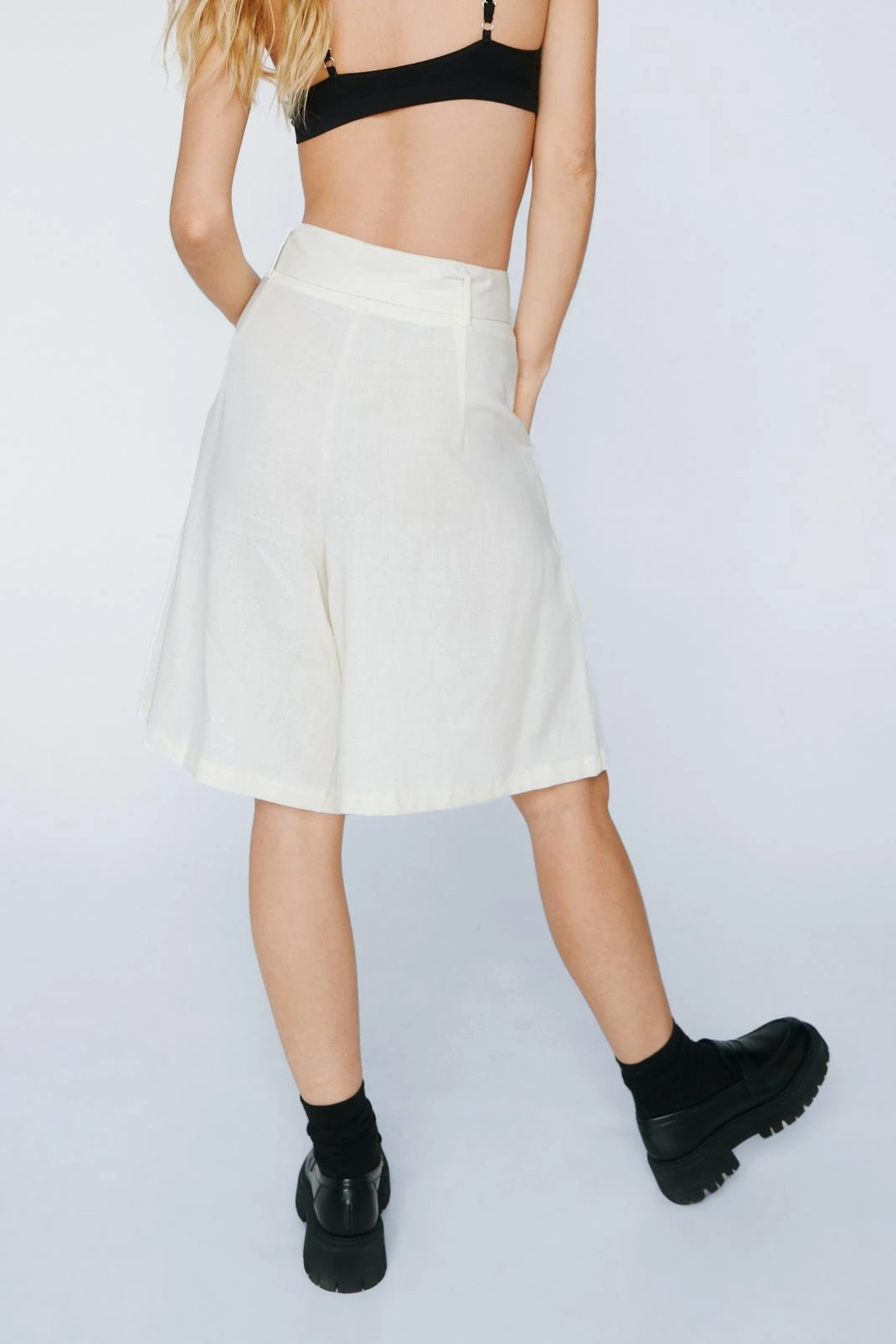 Linen Tailored City Shorts 5 Linen Tailored City Shorts - Image 3