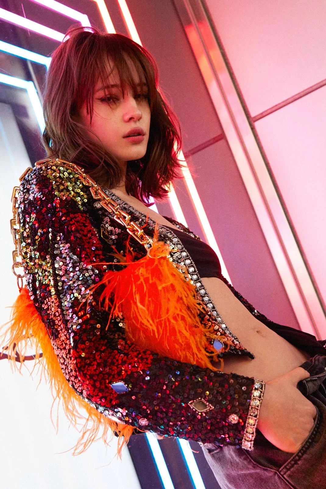 Feather Chain Strap Bag - Image 4