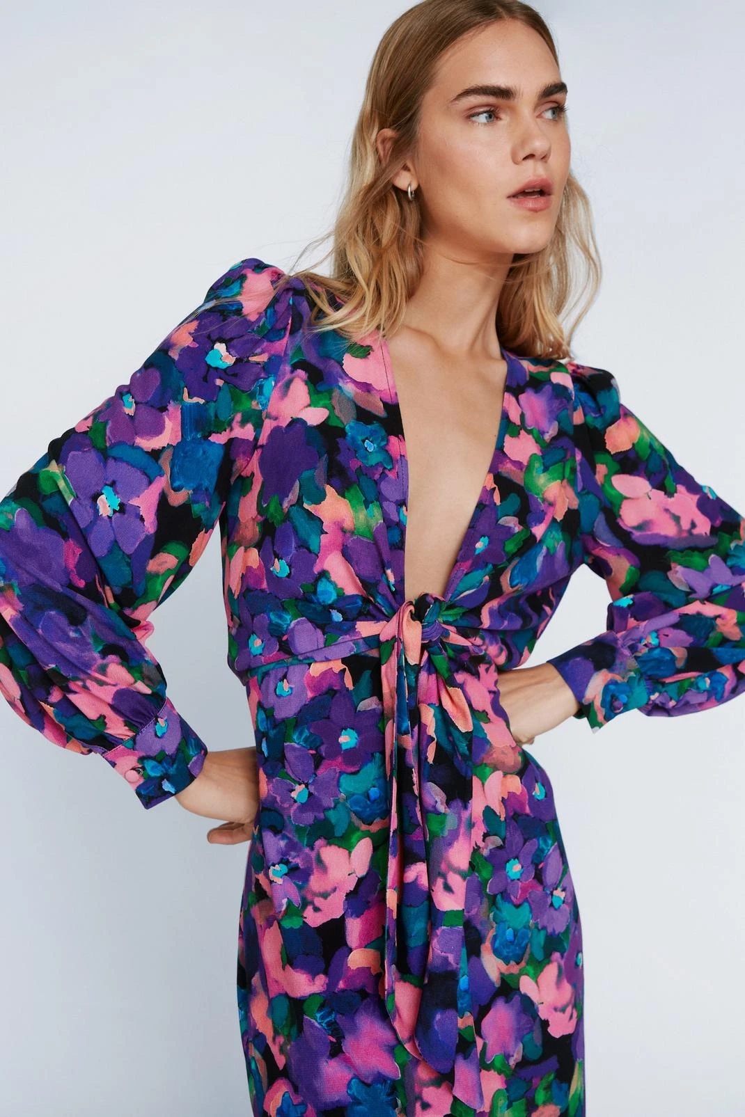 Bright Floral Print Knot Front Split Maxi Dress 3 Bright Floral Print Knot Front Split Maxi Dress