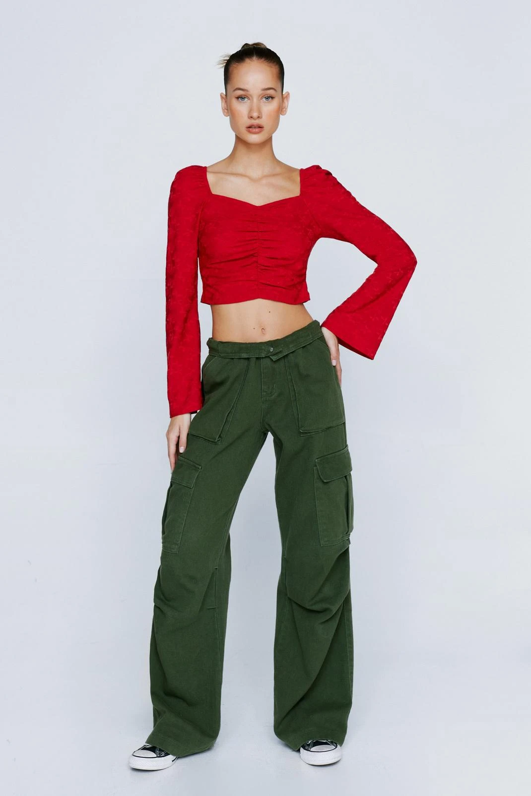 Petite Ruched Front Floral Textured Long Sleeve Top