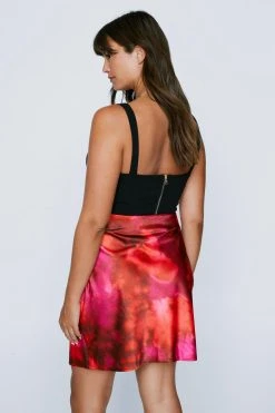 Plus Size Tie Dye Mini Flippy Skirt 8 Plus Size Tie Dye Mini Flippy Skirt -Nasty Gal Sales Store womens red plus size tie dye mini flippy skirt 2