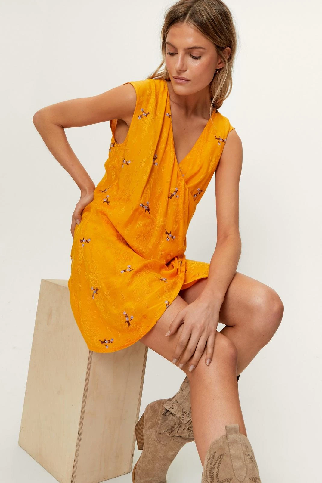 Floral Embroidery Detail Wrapover Mini Dress 6 Floral Embroidery Detail Wrapover Mini Dress - Image 4